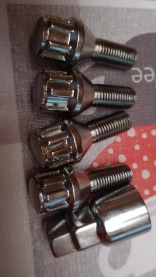 Tornillos Antirrobo Coche Car Point