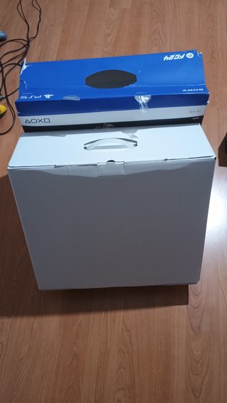 Caja e interiores de Consola Sony PS5 FC 24