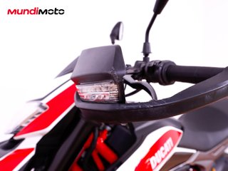 DUCATI HYPERMOTARD 821 ABS