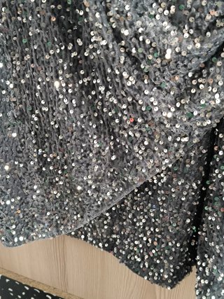 Vestido lentejuelas gris Primark Talla M