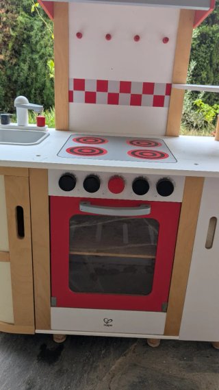Cocina infantil Hape de madera