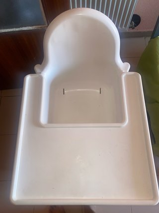 Trona Bebé IKEA mi hija la usaba sin cinturon