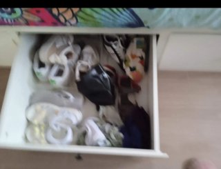Cama Diván HEMNES IKEA con Almacenaje