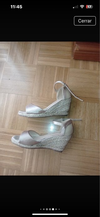 Lote 2 sandalias doradas plateadas + regalo negra