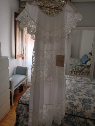 Vestido blanco KELREBEC con encaje tipo ibicenco