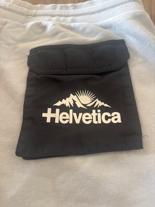 Pantalónes cortos Helvetica  talla M