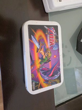 The Legend of Zelda: Ocarina of Time 3D, caja