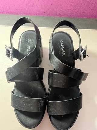 Tacones negros plataforma