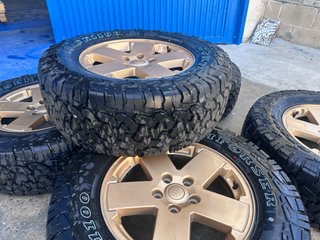 Ruedas Jeep Wrangler Rubicon (4uds)