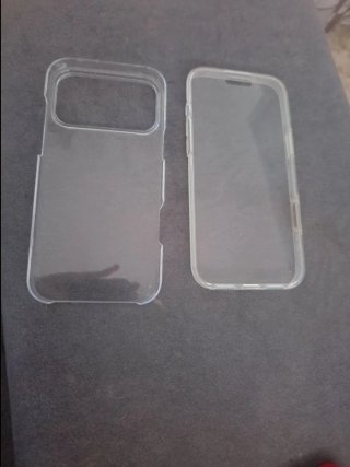 iPhone 17 Pro Max Azul con funda y protector cam