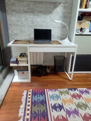 Mesa de estudio Ikea blanca