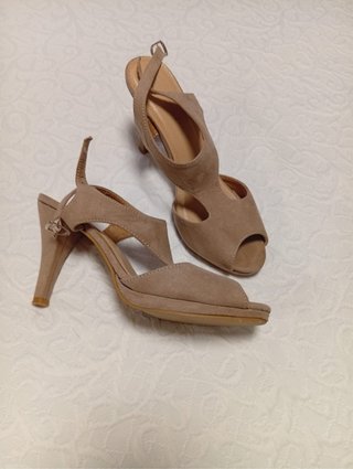 Zapatos de vestir beige