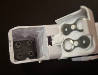 Máquina de coser portátil a pilas