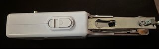Máquina de coser portátil a pilas