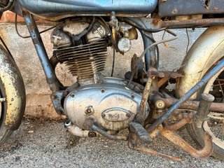 Ducati 250 Deluxe Clásica