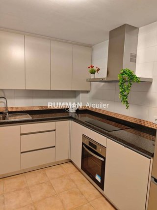 Piso en alquiler en Centro en Atarfe