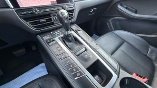 PORSCHE Macan Macan