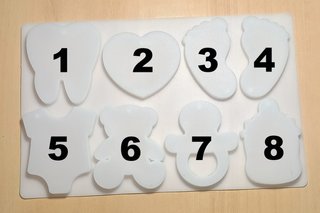 LLAVEROS Y PENDIENTES DE RESINA PERSONALIZADOS