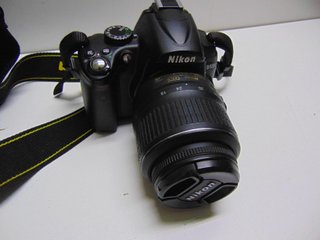 CAMARA FOTOS CON FUNDA Y 18-55MM (183147)