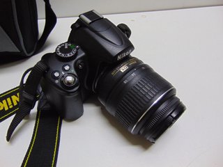 CAMARA FOTOS CON FUNDA Y 18-55MM (183147)
