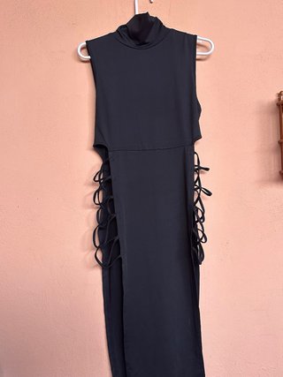 Vestido blanco manga acampanada