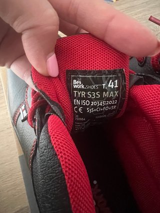 Zapatos de seguridad Be9 work.SHOES negros/rojos