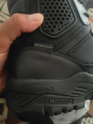 Botas Magnum Strike Force 8.0 WP