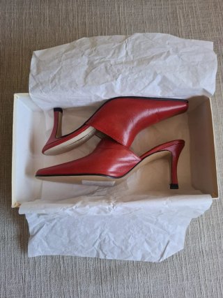 Zapatos de tacón Pola rojos talla 37