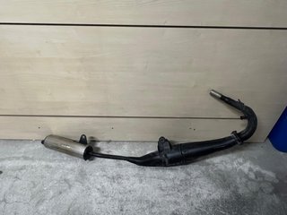 Tubo de escape Yamaha TZR original 49cc