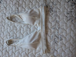 Top bikini blanco triangular sin estrenar