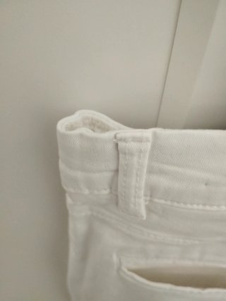 Pantalón corto blanco Zara T. 11-12