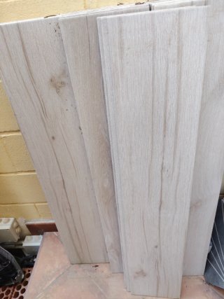 Baldosas,46 unidades,21x 1 m