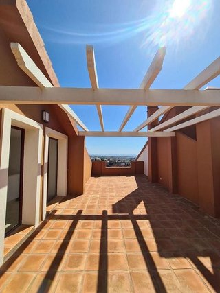 Casa adosada en alquiler en El Paraíso en Benahavís