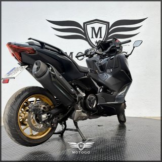 YAMAHA TMAX  Tech MAX (modelo actual) 2023