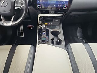 Lexus NX 450h+ F Sport 4WD