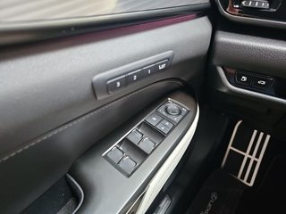 Lexus NX 450h+ F Sport 4WD