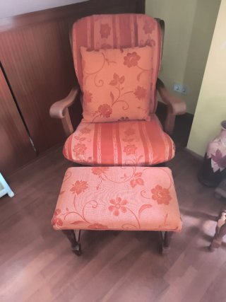 Butaca sillón tela y madera Regalo banqueta,cojin