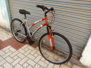 Bicicleta MTB Ruedas 26 Poco Uso