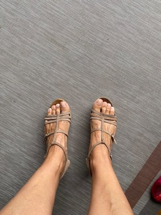 Sandalias cuña cuero natural