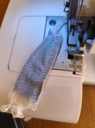 Remalladora Overlock Singer