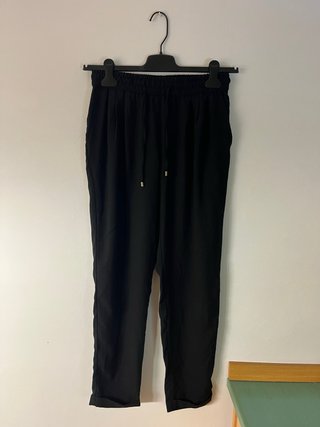 Pantalón de pinzas negro Zara Basic - SIN ESTRENAR