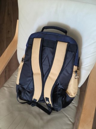Mochila Quiksilver azul y beige