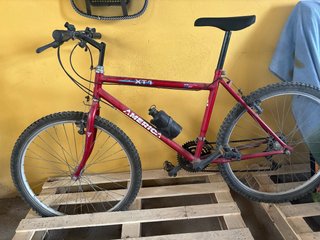 Bicicleta de Montaña Hombre Roja