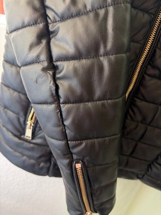 Abrigo Guess Negro Talla M