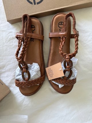 Sandalias marrones verano nuevas