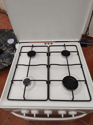 Cocina Edesa 4 fuegos con horno (gas natural)