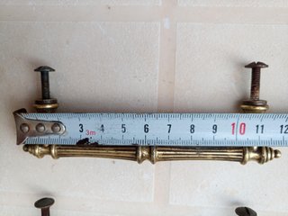 Tiradores de mueble.