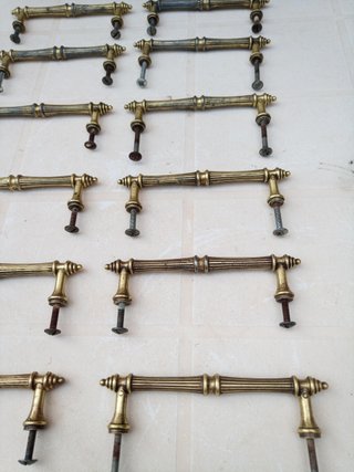 Tiradores de mueble.