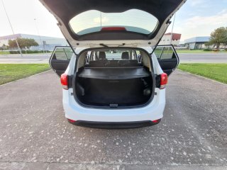 KIA Carens 2016