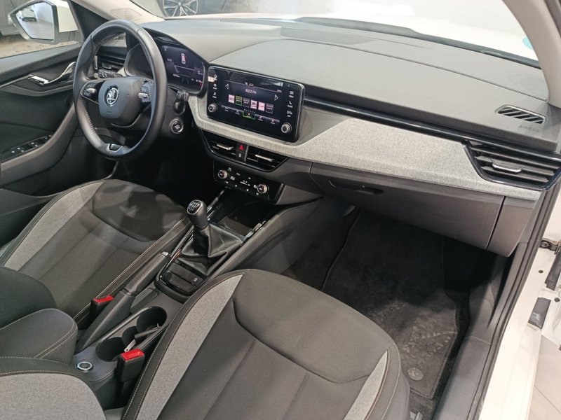 Škoda Kamiq 1.0 TSI Selection 2024, foto 13